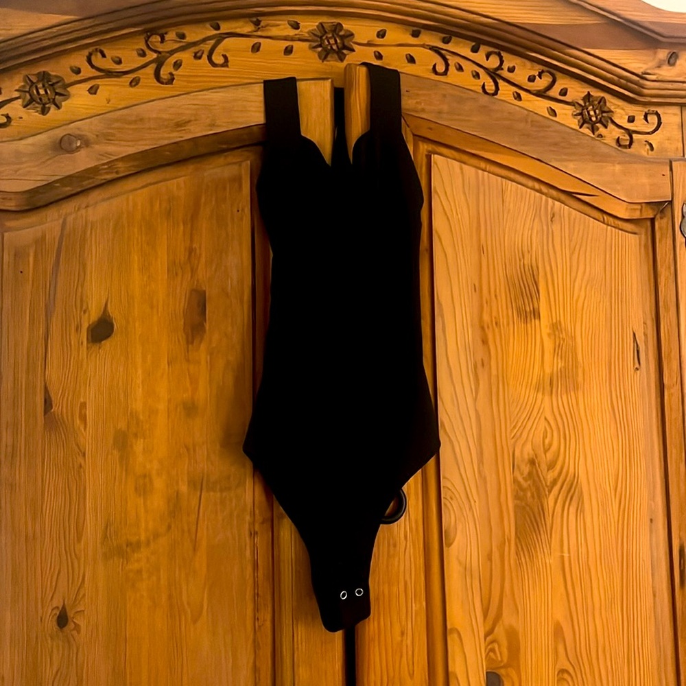 Women’s Black Body Suit Small